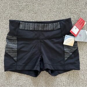 ATHLETA All‎ Align Short Size Small